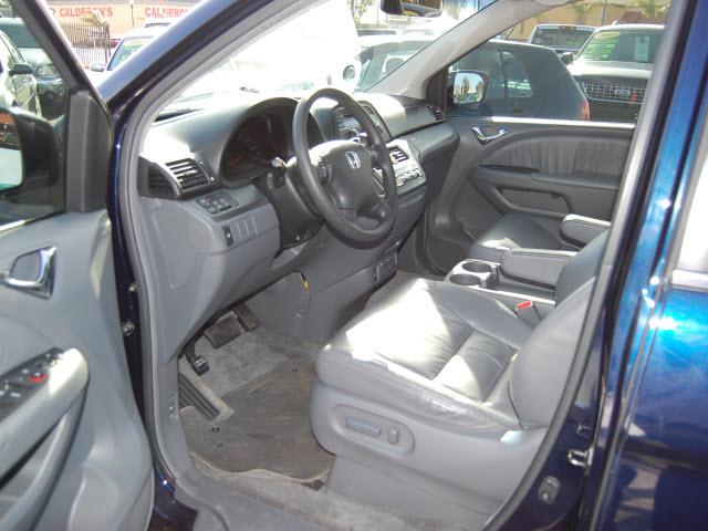 Honda Odyssey 2005 photo 5