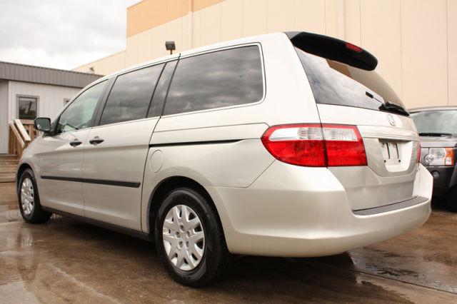 Honda Odyssey 2005 photo 4