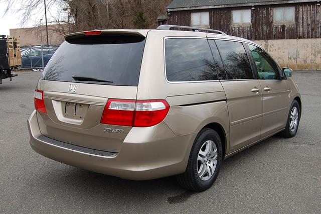 Honda Odyssey 2005 photo 5