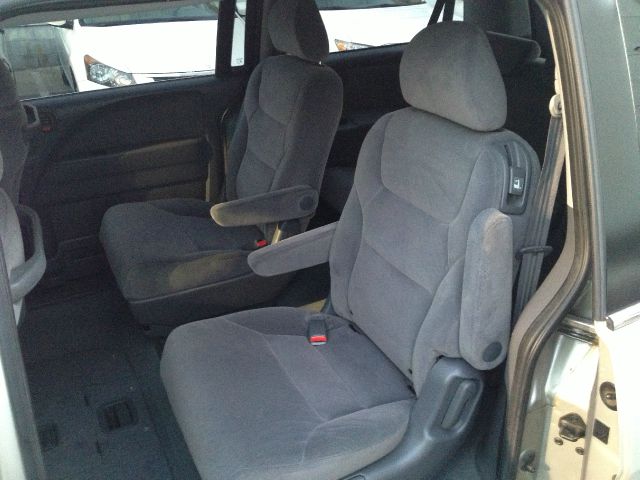 Honda Odyssey 2005 photo 11