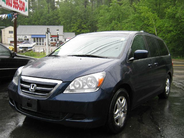 Honda Odyssey 2005 photo 1