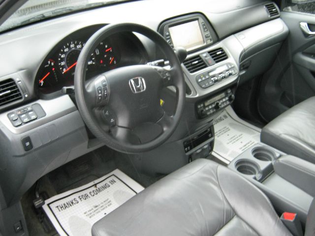 Honda Odyssey 2005 photo 4
