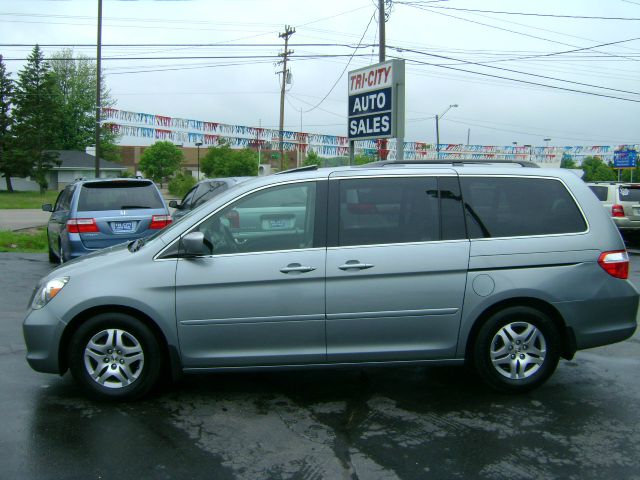 Honda Odyssey 2005 photo 4