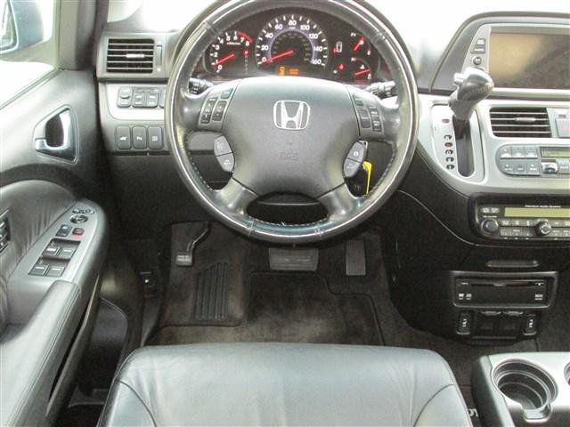 Honda Odyssey 2005 photo 4