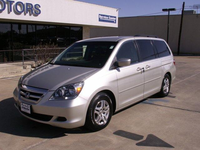 Honda Odyssey 2005 photo 1
