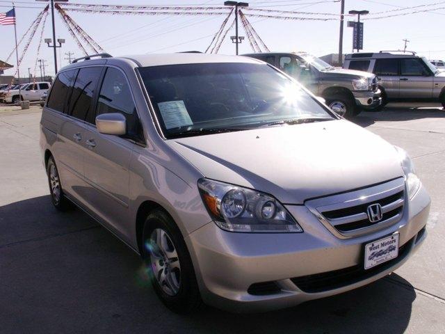 Honda Odyssey 2005 photo 4