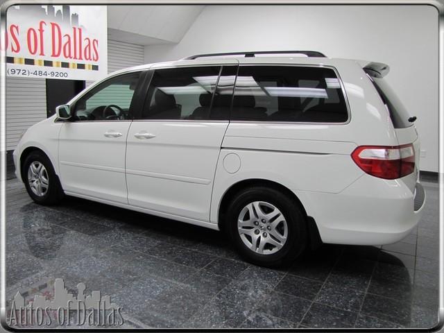 Honda Odyssey 2005 photo 3