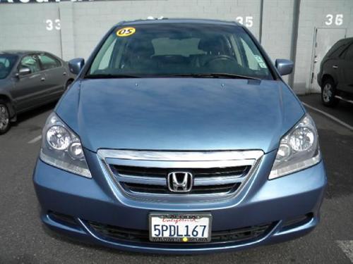 Honda Odyssey 2005 photo 1