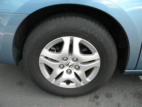 Honda Odyssey 2005 photo 3