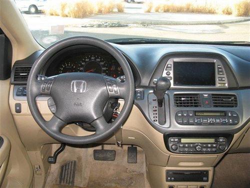 Honda Odyssey 2005 photo 1