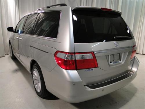Honda Odyssey 2005 photo 2