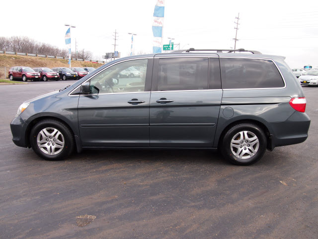 Honda Odyssey 2005 photo 5