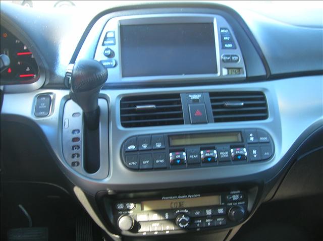 Honda Odyssey 2005 photo 1
