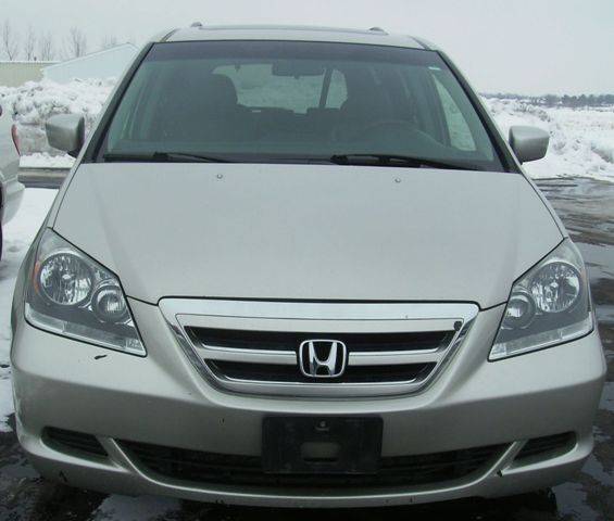 Honda Odyssey 2005 photo 2