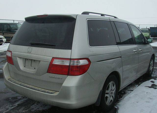 Honda Odyssey 2005 photo 4