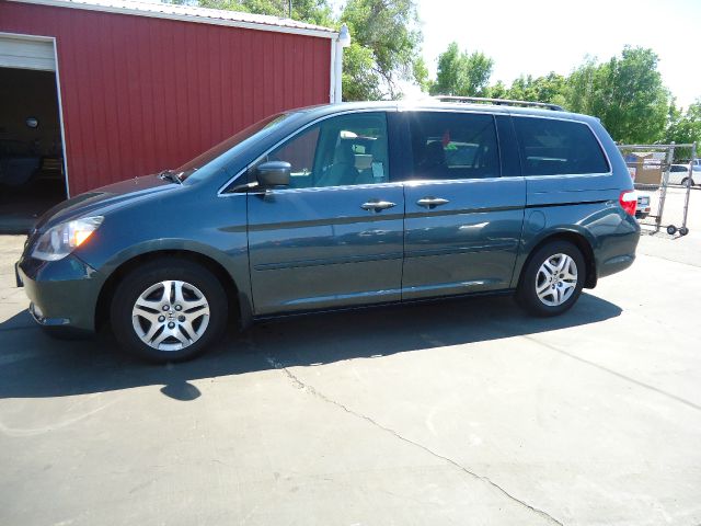 Honda Odyssey 2005 photo 3