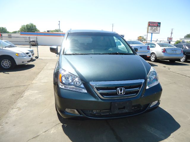 Honda Odyssey 2005 photo 4