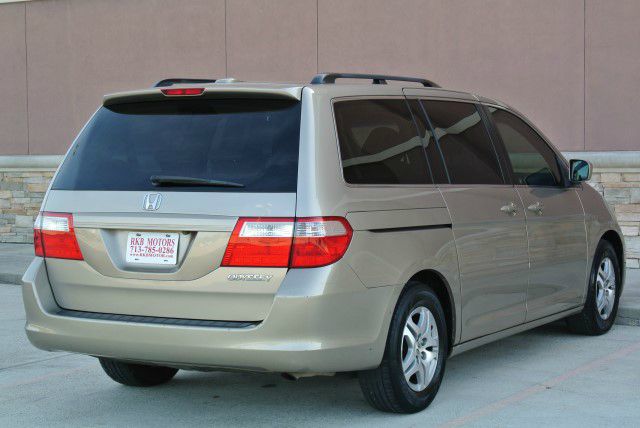 Honda Odyssey 2008 Ford XL MiniVan