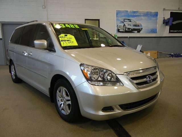 Honda Odyssey 2005 photo 1