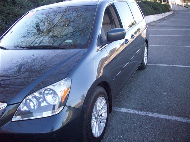 Honda Odyssey 2005 photo 4