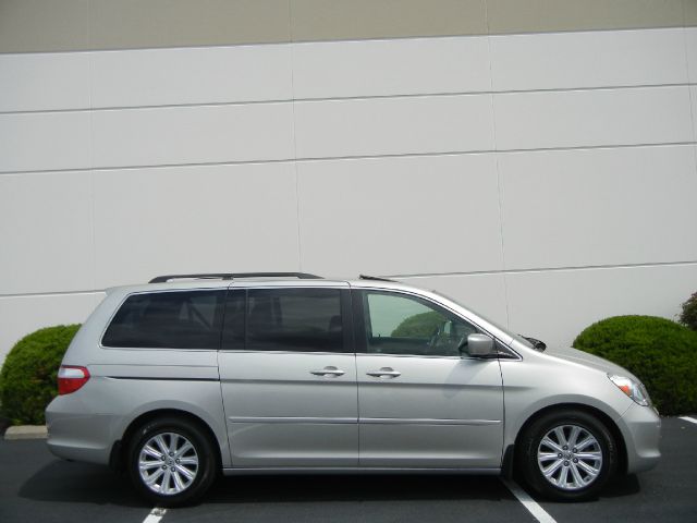 Honda Odyssey 2005 photo 4