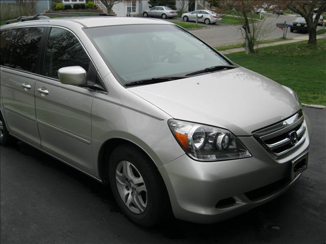 Honda Odyssey 2005 photo 5