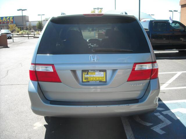 Honda Odyssey 2005 photo 4