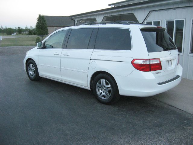 Honda Odyssey 2006 photo 3