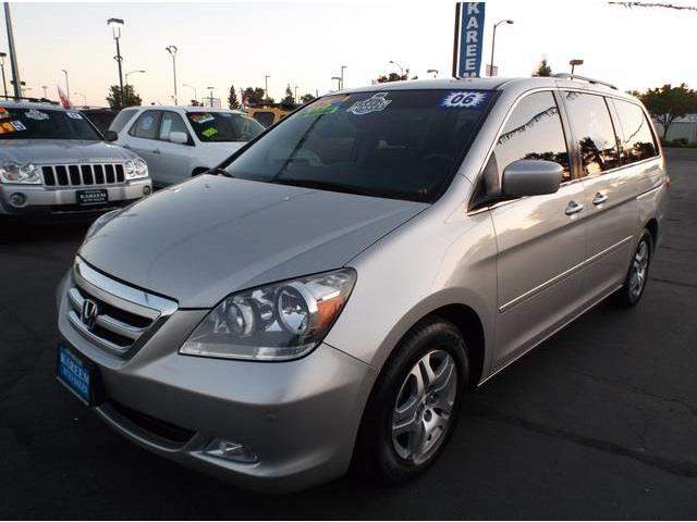 Honda Odyssey 2006 photo 3