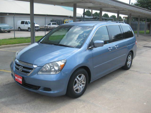 Honda Odyssey 2006 photo 2