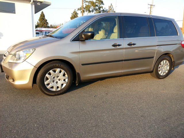 Honda Odyssey 2006 photo 2