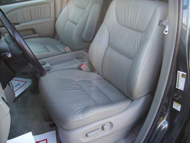 Honda Odyssey 2006 photo 3