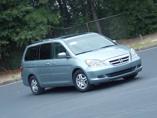 Honda Odyssey 2006 photo 2