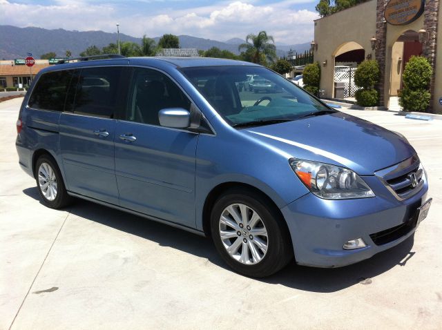 Honda Odyssey 2006 photo 2