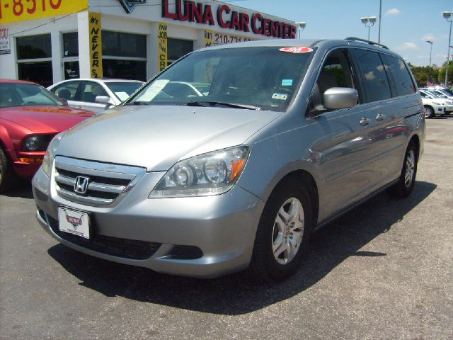 Honda Odyssey 2006 photo 3