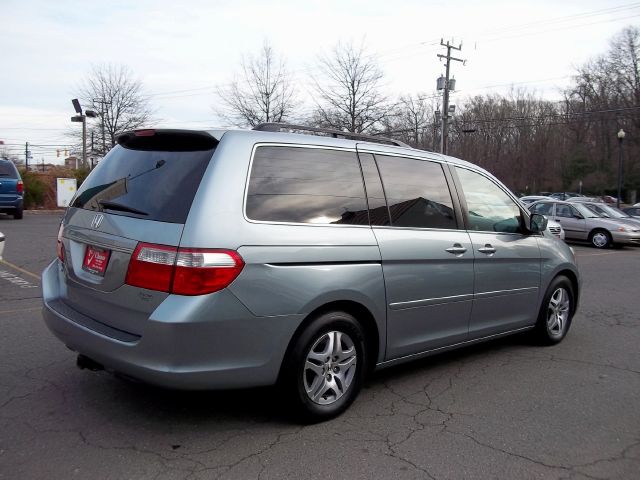 Honda Odyssey 2006 photo 3