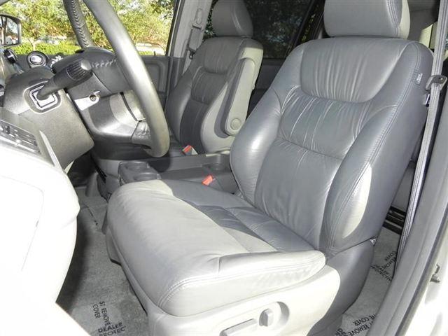 Honda Odyssey LS DVD MiniVan