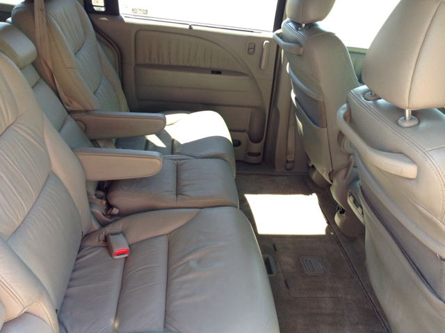 Honda Odyssey 2006 photo 3