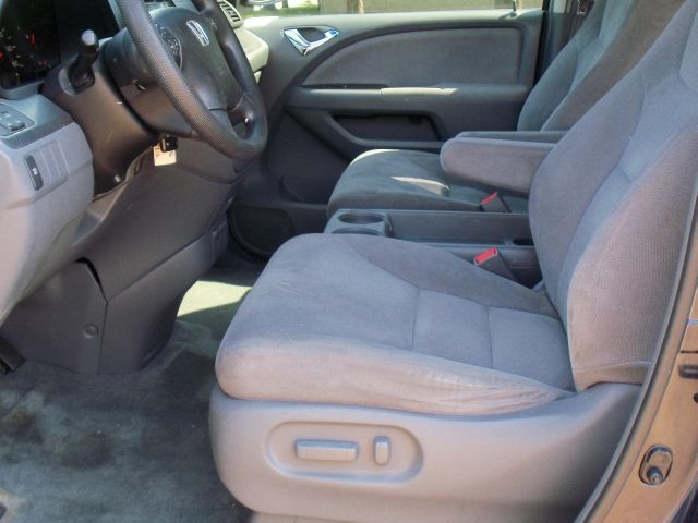 Honda Odyssey 2006 photo 3