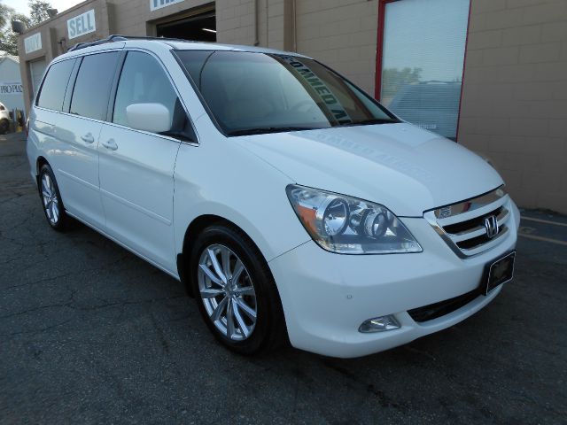 Honda Odyssey 2006 photo 2