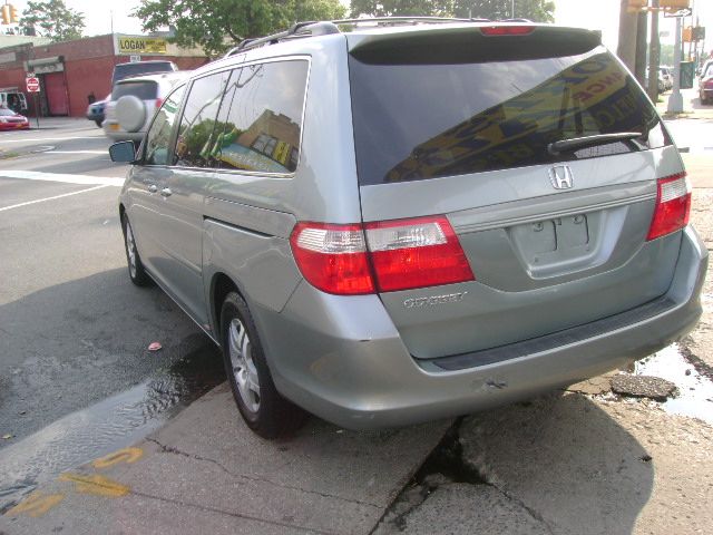 Honda Odyssey 2006 photo 2