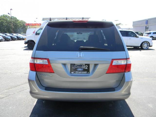 Honda Odyssey 2006 photo 2