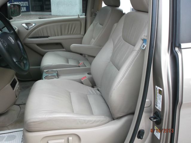 Honda Odyssey 2006 photo 2