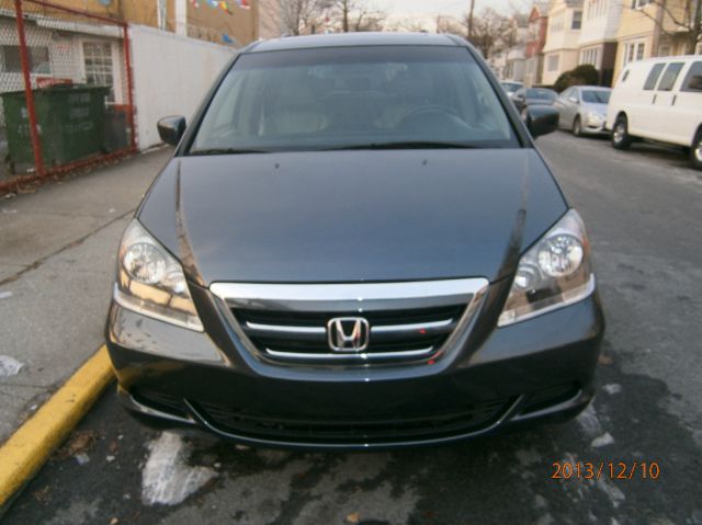 Honda Odyssey 2006 photo 2