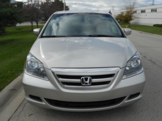 Honda Odyssey 2006 photo 4