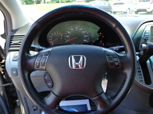 Honda Odyssey AWD SUN ROOF GAS Saver MiniVan