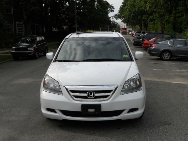 Honda Odyssey 2006 photo 2
