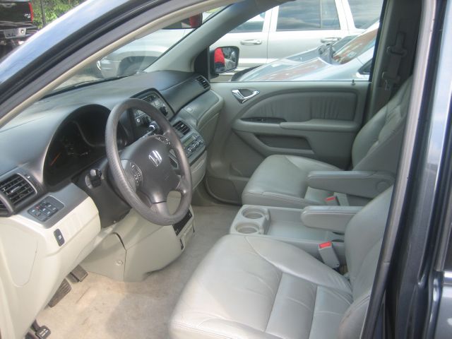 Honda Odyssey 2006 photo 2