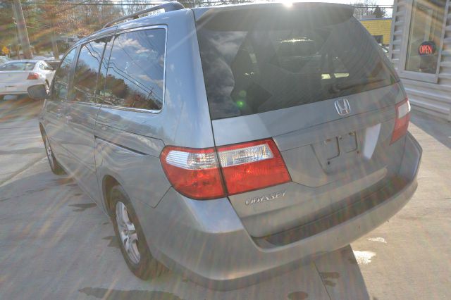 Honda Odyssey 2007 photo 2