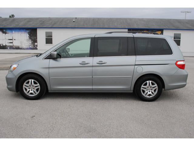 Honda Odyssey 2007 photo 2
